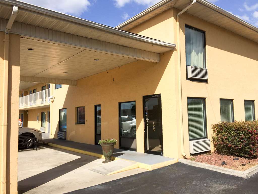 Hotel 6-macclenny, Fl
